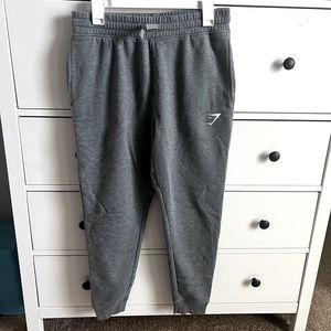 GYMSHARK SWEATS small